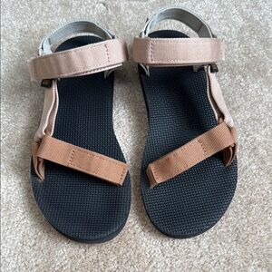 Teva Women's Sandals in Tan and Brown